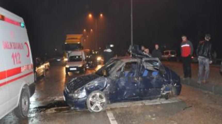 D-100 Karayolunda kaza: 3 yaralı