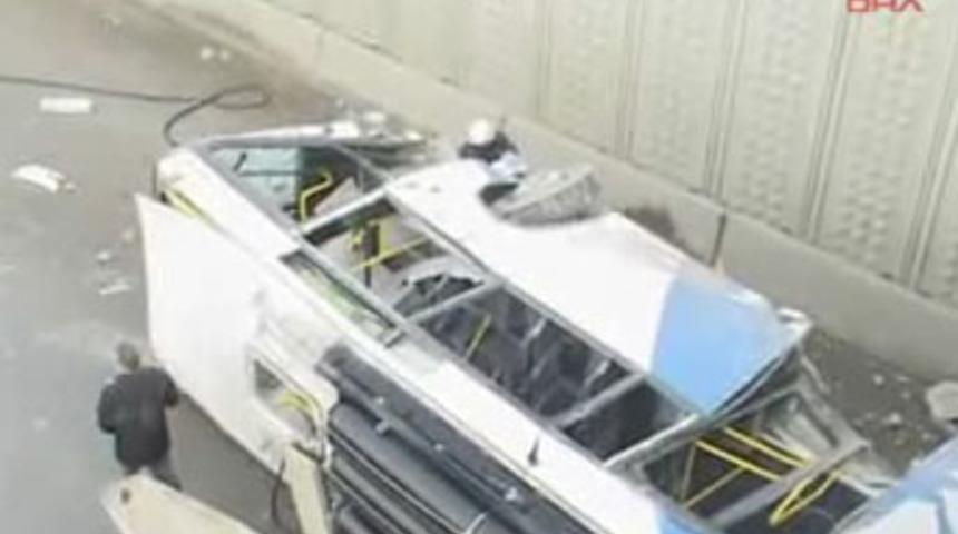 Belediye otob&uuml;s&uuml; k&ouml;pr&uuml;den u&ccedil;tu, 1 &ouml;l&uuml;