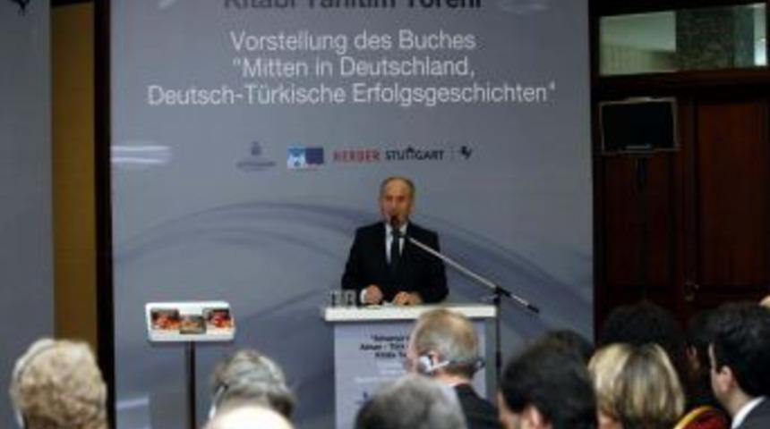 Kadir Topbaş: Ekiplerimiz karla m&uuml;cadelede başarılı oldu