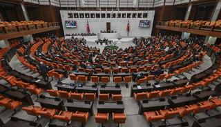 Fon teklifi Meclis'ten ge&ccedil;erek yasalaştı