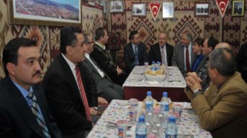 Başkan Tiryaki'den Erzincanlılar Derneği'ne ziyaret