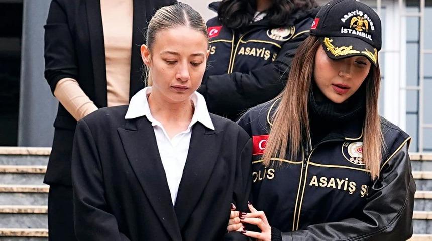 Aleyna Kalaycıoğlu cezaevinden tahliye olduktan sonra ilk kez ortaya &ccedil;ıktı
