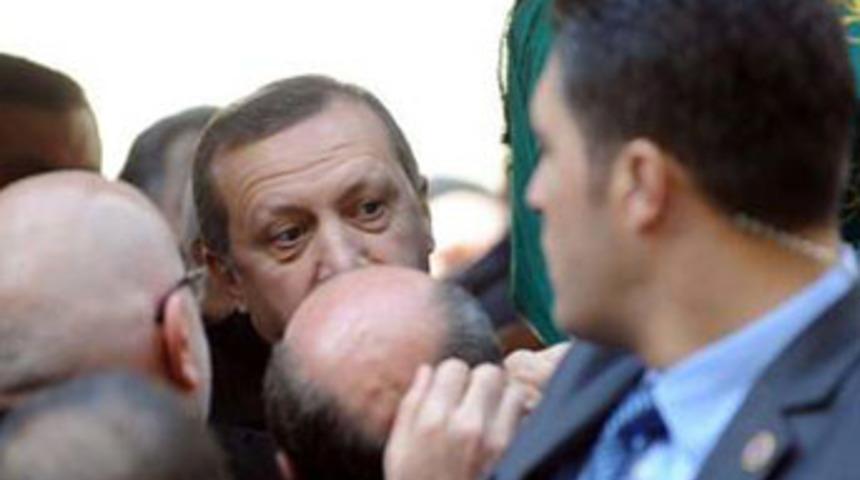 Başbakan Erdoğan, cenaze namazına katıldı