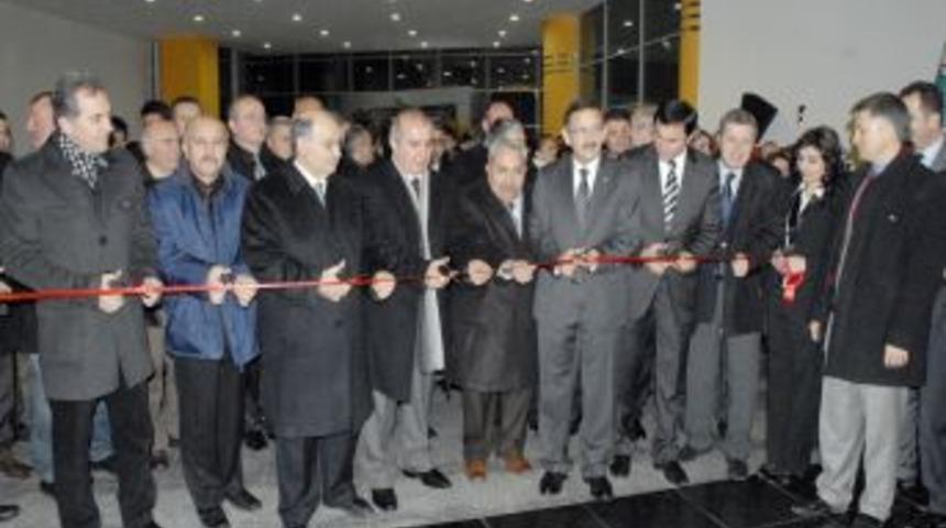 Kayseri'de halka a&ccedil;ık fitness salonu a&ccedil;ıldı