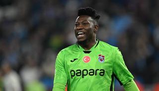 Trabzonspor'un yıldızı ma&ccedil; sonu trafik kazası ge&ccedil;irdi