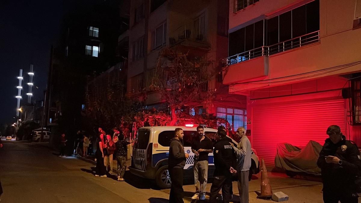 Yer: Mersin! Binanın zemini &ccedil;&ouml;kt&uuml;: 40 kişi tahliye edildi 3