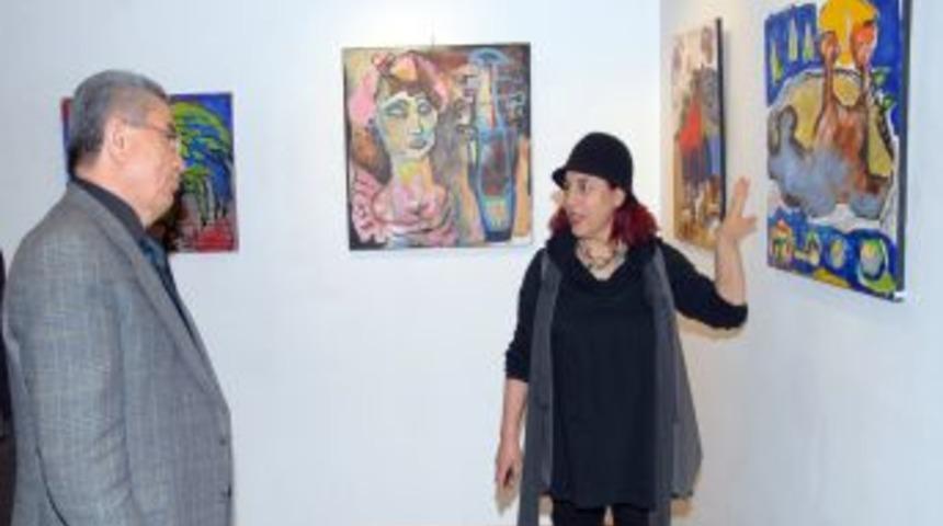 ‘Anadolu Güneşi’ Gaziantep’te açtı, ressamı sergisine katılamadı