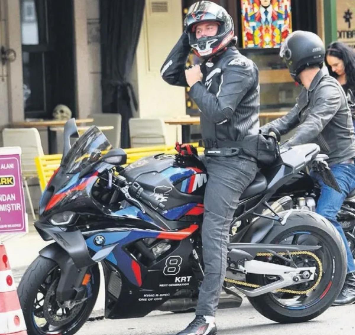 Herkes aylarca beklerken Kıvanç Tatlıtuğ Toprak Razgatlıoğlu yu devreye soktu! 4 milyonluk motor  2