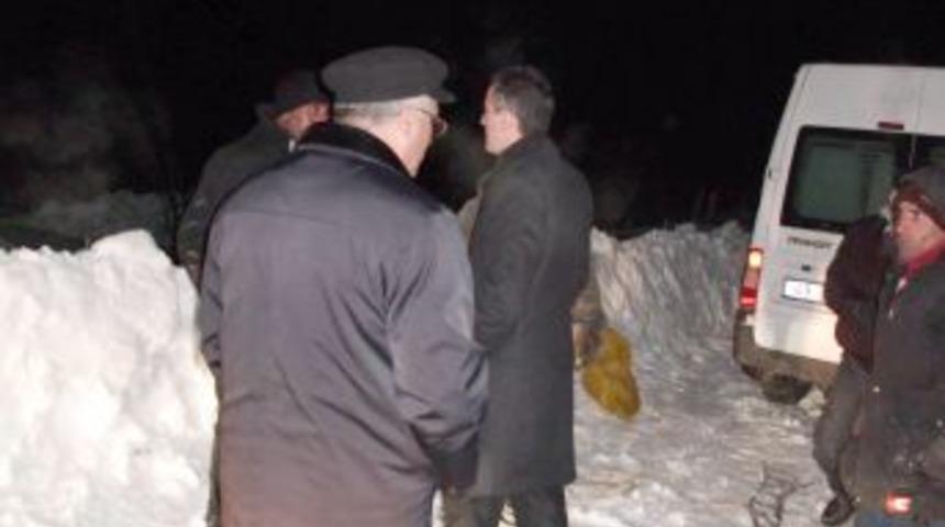 Kaymakam minib&uuml;s itti, k&ouml;yl&uuml; sevindi