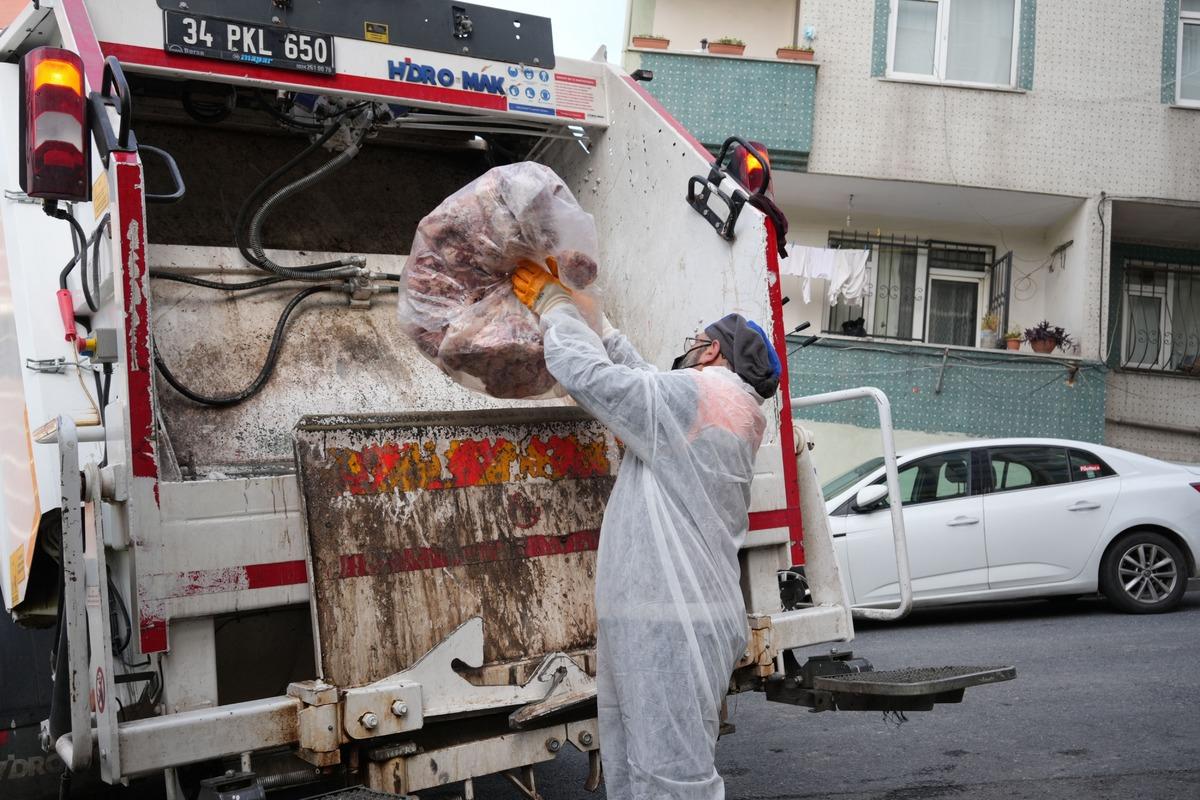 15 ton bozulmuş et piyasaya s&uuml;r&uuml;lmeden yakalandı!  Sabun  savunması pes dedirtti 2