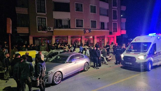 &Ccedil;orum da iki otomobilin &ccedil;arpıştığı kazada 4 kişi yaralandı 2