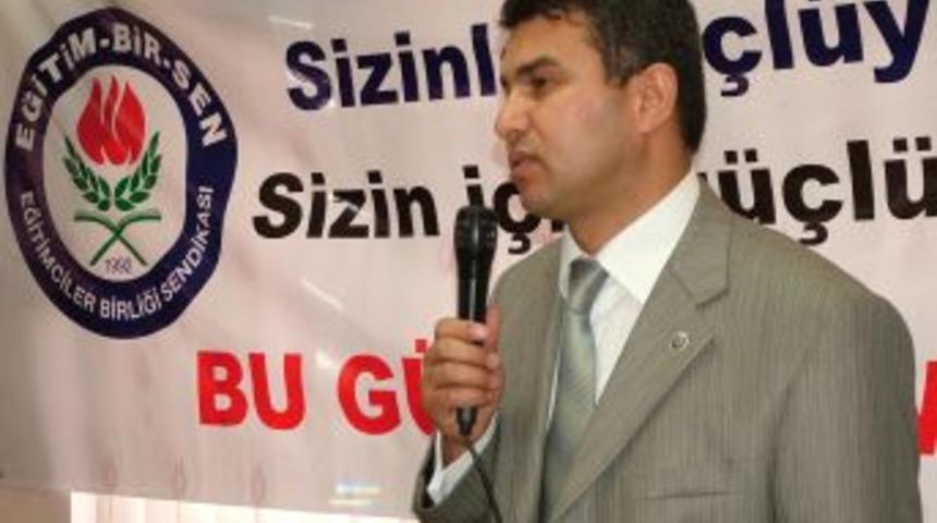 "28 Şubatların tekrarlanmaması i&ccedil;in t&uuml;m darbeciler yargılanmalıdır"