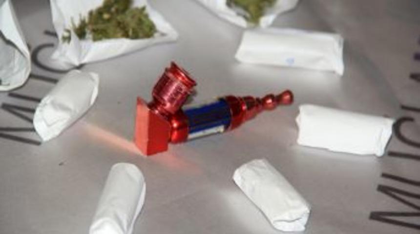 Muğla&rsquo;da &uuml;niversite &ouml;ğrencilerini zehirleyen şebeke &ccedil;&ouml;kertildi