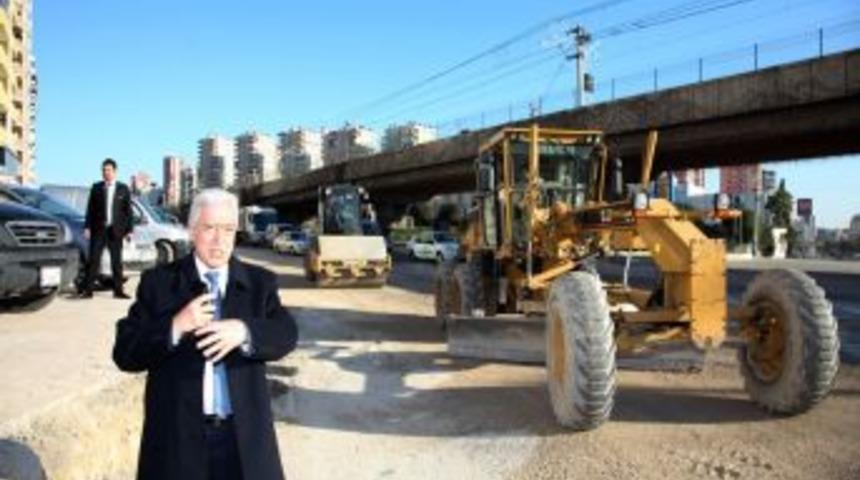 Kavşak &ccedil;alışmaları Adana trafiğini rahatlatıyor