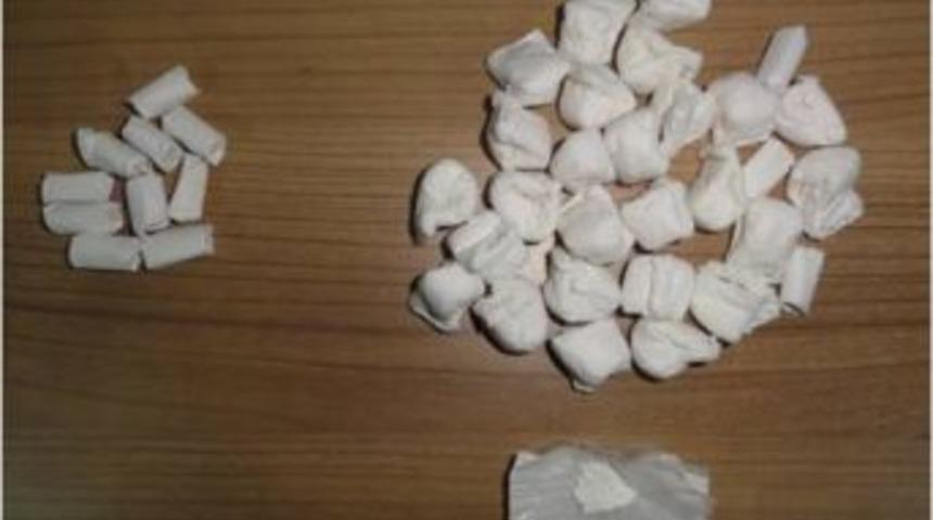 Sosyeteye y&ouml;nelik uyuşturucu operasyonunda 5 tutuklama