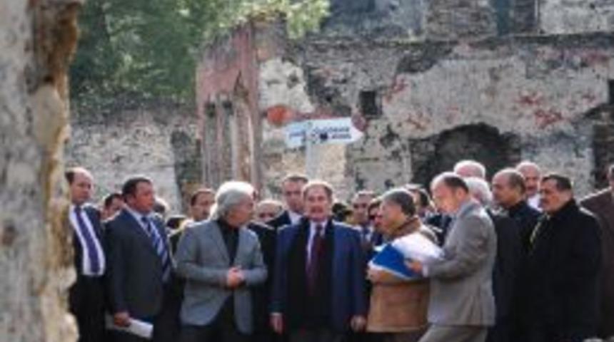 Bakan G&uuml;nay: AKM sponsorluk sistemiyle restore edilecek