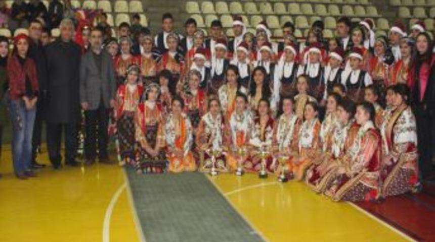 Halk oyunları yarışmalarında 4 Eyl&uuml;l Belediyespor 4 birincilik aldı