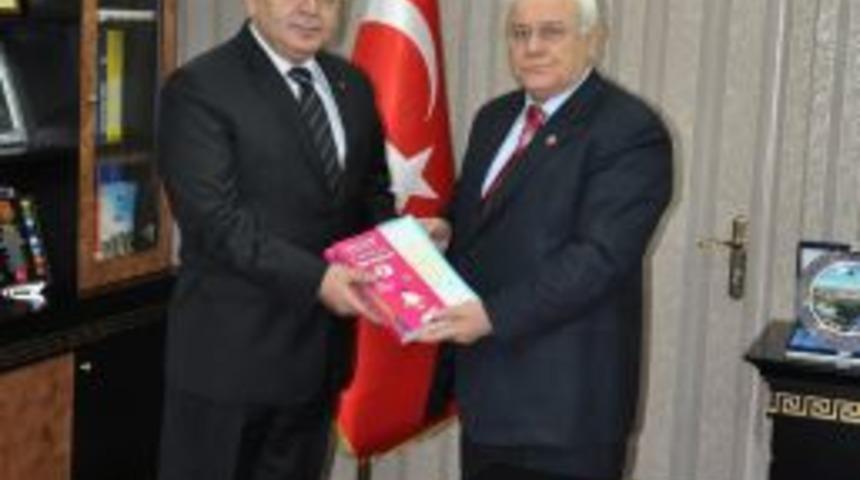 'Siirt Okuyor' kampanyasına Denizbank&rsquo;tan kitap desteği