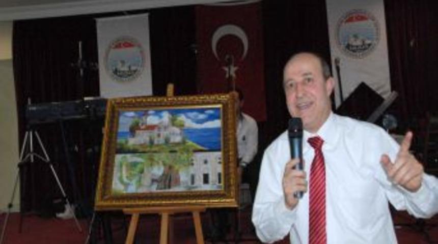 S&uuml;rmeli: Alevisi ile S&uuml;nnisi ile hepimiz kardeşiz