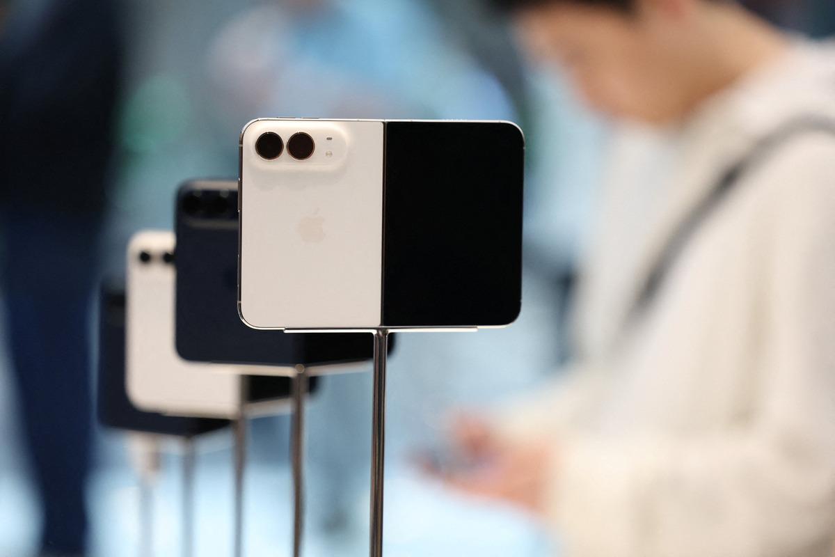 Dünyadan "iPhone Duo" manzaraları! Türkiye fiyatı 230 bin TL den başlıyor 27