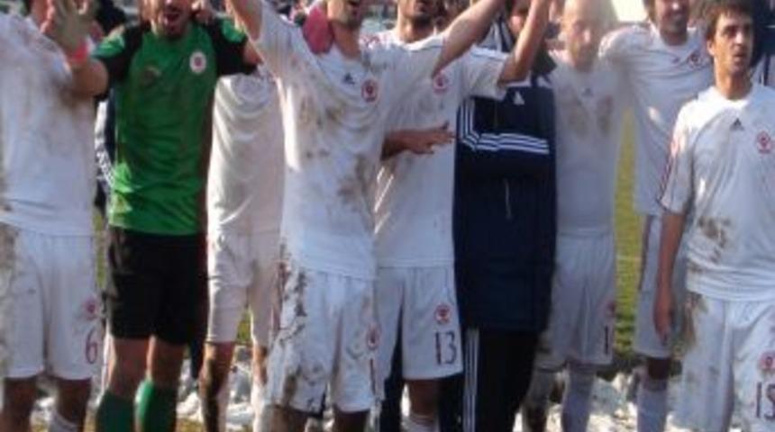 Batman Petrolspor lider Nazillispor'u bekliyor