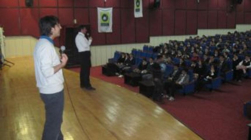 GAYEMDER'den YGS &ouml;ncesi 'Sınav Motivasyonu ve &Ccedil;alışma Teknikleri' konferansı