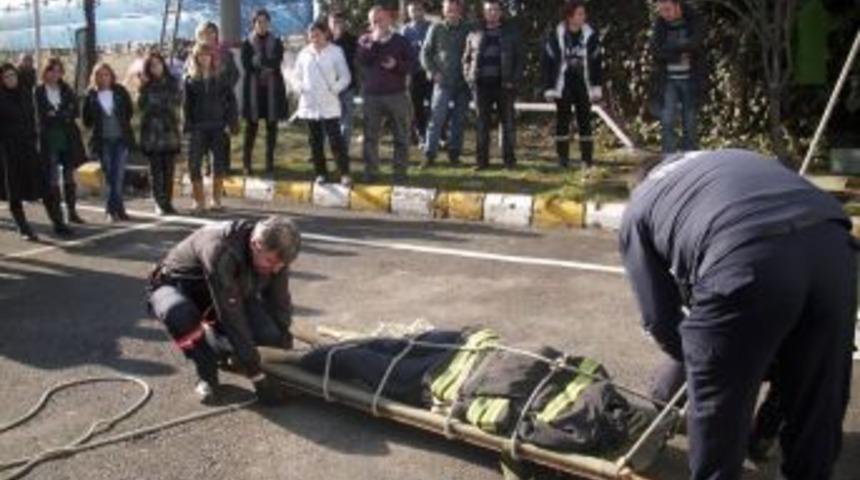 G&ouml;n&uuml;ll&uuml; itfaiyeciler uygulamalı eğitimlerine başladı