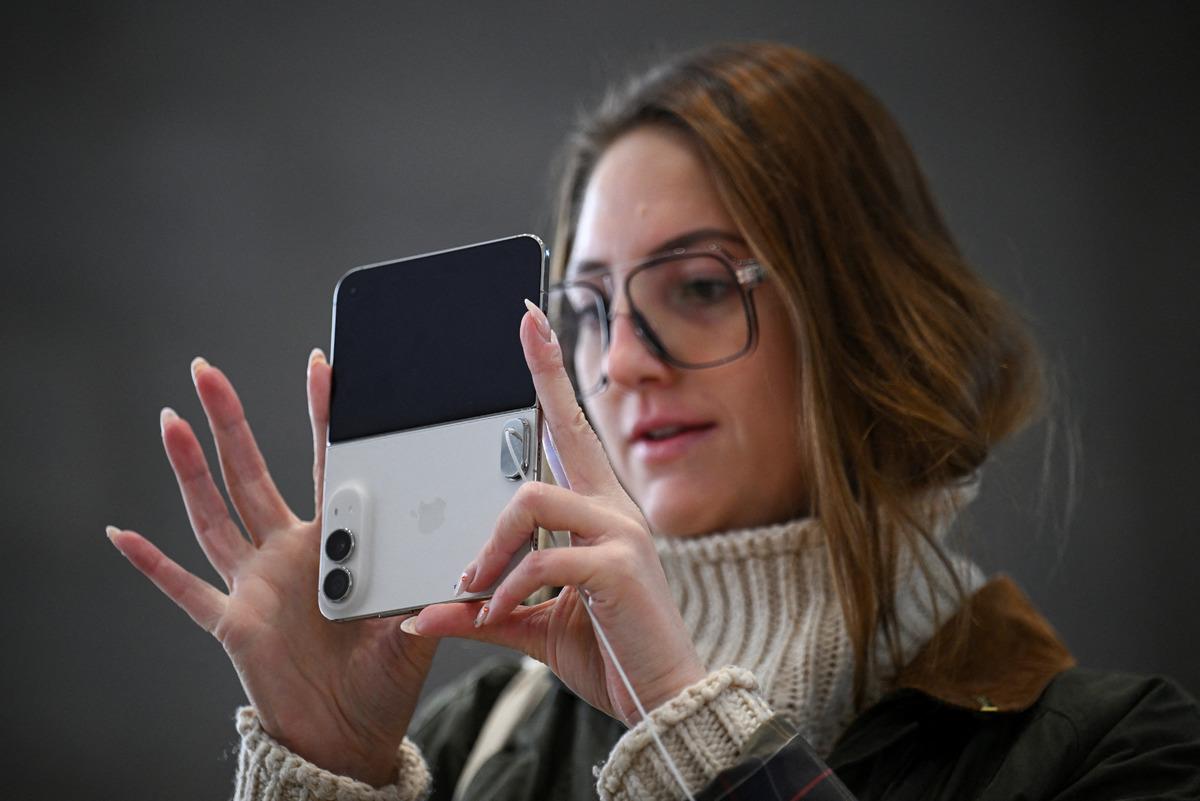 Dünyadan "iPhone Duo" manzaraları! Türkiye fiyatı 230 bin TL den başlıyor 4