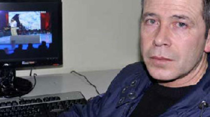 AKP aleyhinde şarkı paylaştı, işinden oldu