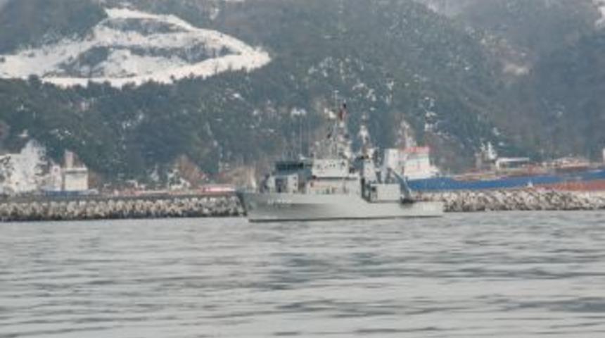 Dalgı&ccedil;lar, geminin g&uuml;vertesinde m&uuml;rettebatın eşyalarına ulaştı