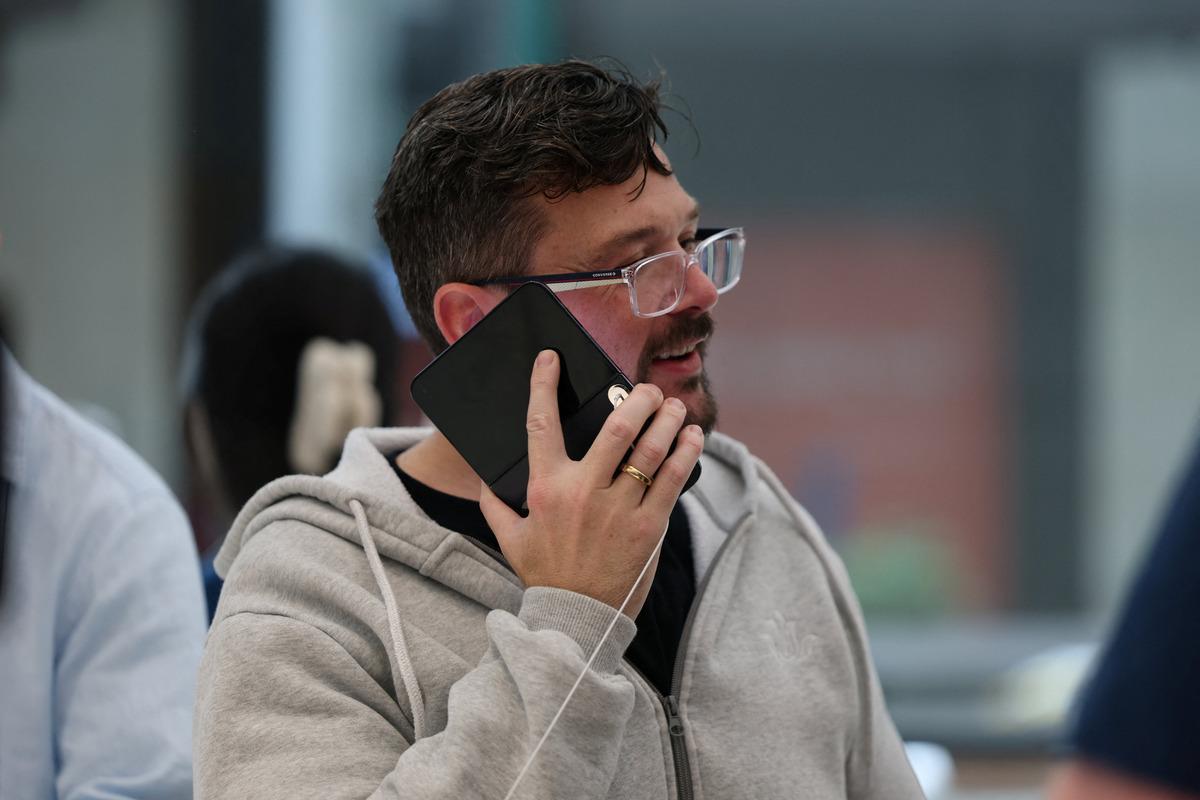 Dünyadan "iPhone Duo" manzaraları! Türkiye fiyatı 230 bin TL den başlıyor 34
