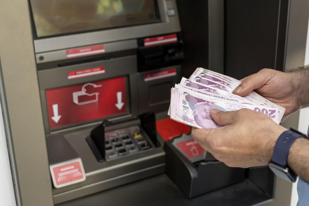 ATM lerdeki kriz s&uuml;r&uuml;yor! Eğer &uuml;st &uuml;ste 3 kez yaşanırsa... 1