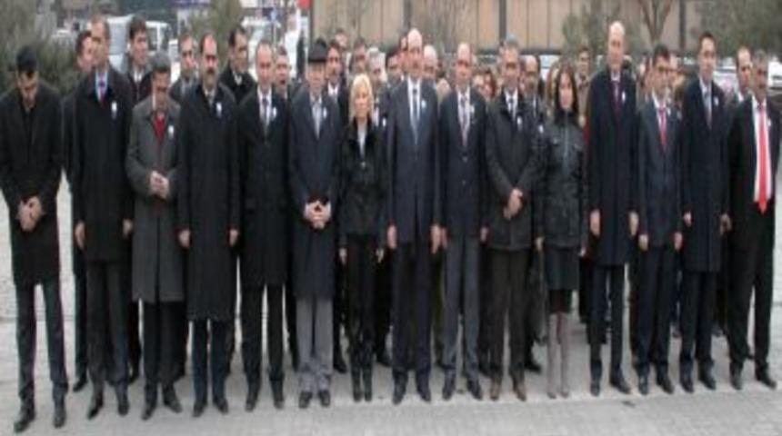 Vali &Ccedil;i&ccedil;ek: Vergi bilinci oluşan Iğdır'da vatandaş vergisini d&uuml;zenli &ouml;d&uuml;yor