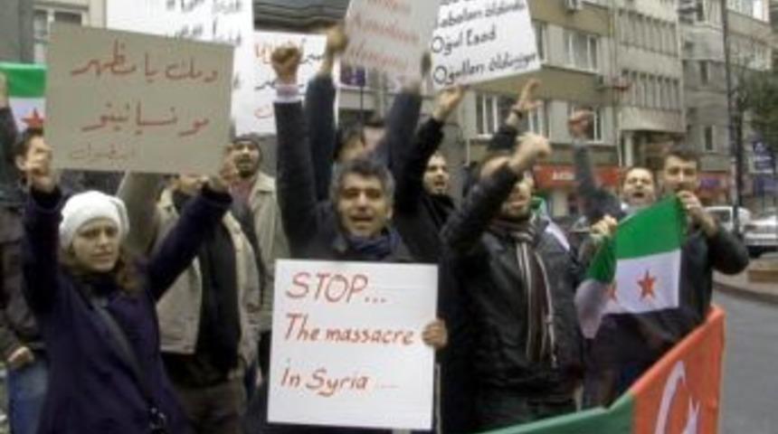 Suriye Konsolosluğu &ouml;n&uuml;nde 'Humus' protestosu