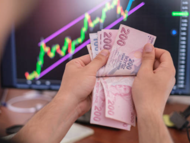 2027 asgari &uuml;cret i&ccedil;in 3 zam senaryosu! Uzman isim temmuzu işaret etti