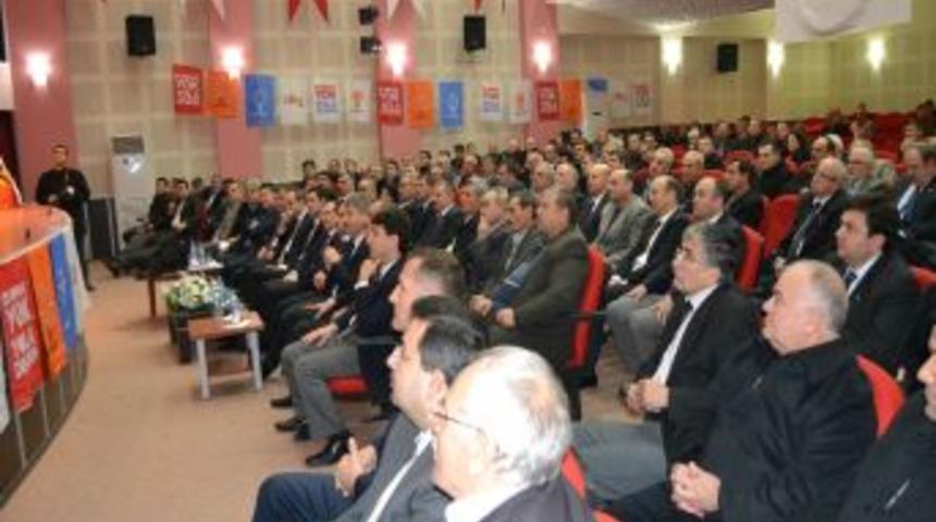 AK Parti Yerel Y&ouml;netimler Şura İl Toplantısı yapıldı