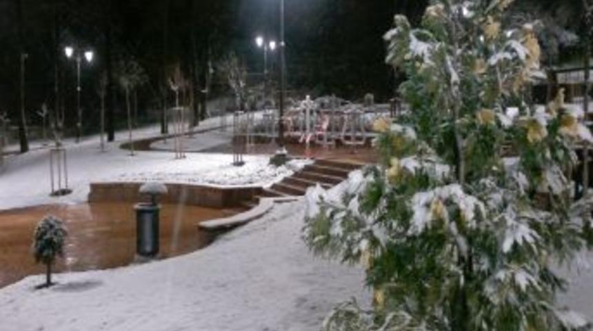 İstanbul'da kar yağışı gece boyu devam etti