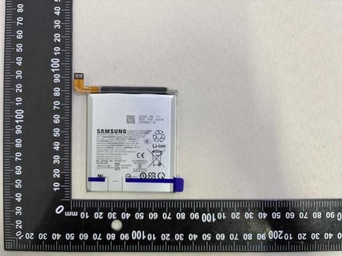 Samsung Galaxy S27 Ultra ve S27 Pro nun bataryaları görüntülendi! İşte beklenen kapasiteler 1