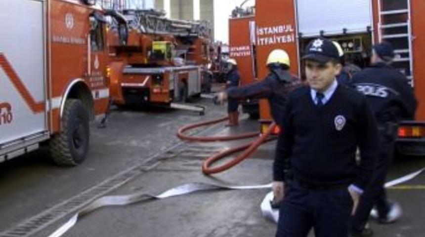 Tuzla tersaneler b&ouml;lgesinde patlama: 4 yaralı