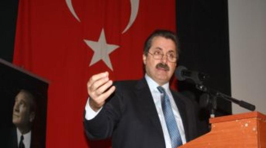 Bakan &Ccedil;elik: D&uuml;nya ekonomisi krizle uğraşırken 4,5 milyon vatandaş iş buldu