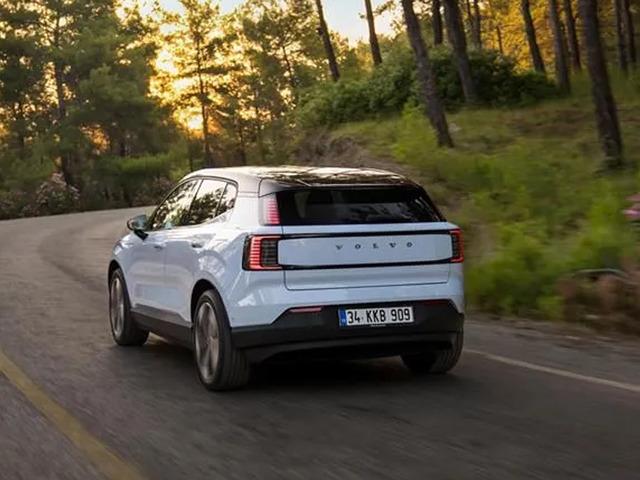 Otomotiv devi Volvo k&uuml;&ccedil;&uuml;lmeye gidiyor! 2 bin 500 kişi işten &ccedil;ıkarılacak