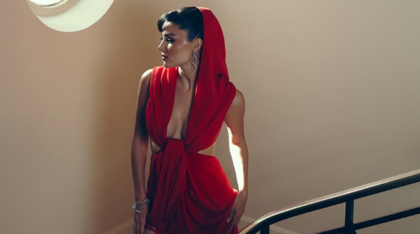Hande Erçel'in kazancı gündem oldu! 24 saatlik bir story için istediği rakam dudak uçuklattı 