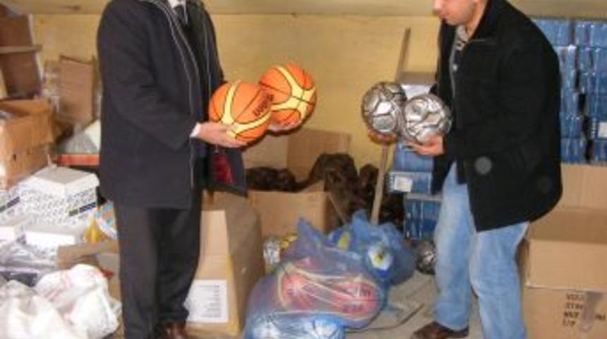 Erciş'te depremzede &ouml;ğrencilere y&ouml;nelik sosyal faaliyetler s&uuml;r&uuml;yor