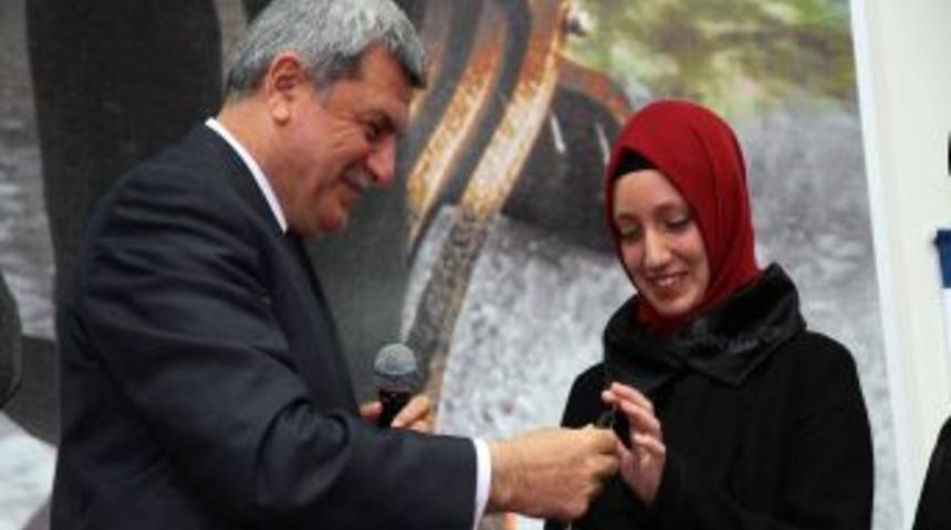 Kocaeli B&uuml;y&uuml;kşehir Belediyesi&rsquo;nden başarıya sıfır km otomobil