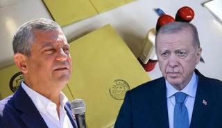 İki farklı anket,  iki farklı sonu&ccedil;! Hem zirve hem oy oranları değişti; CHP ile MHP'nin sıralaması dikkat &ccedil;ekti