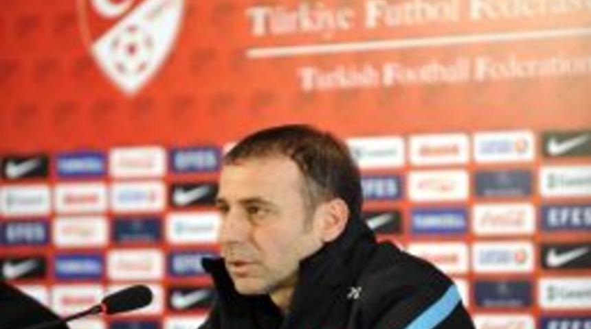 Abdullah Avcı: 2014&rsquo;de kahraman olmak değil, turnuva takımı olmak istiyoruz