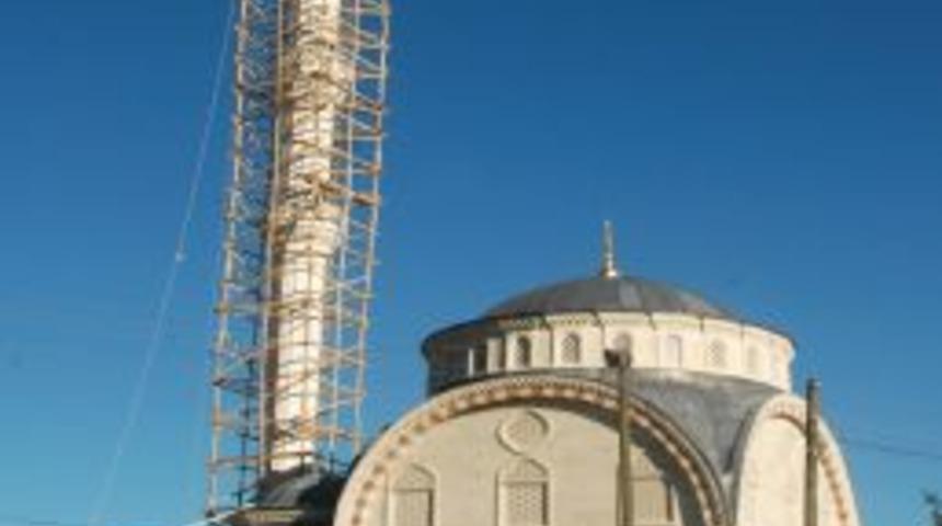 Başbakan istedi, 3 şerefeli minare 1 şerefeye indirildi