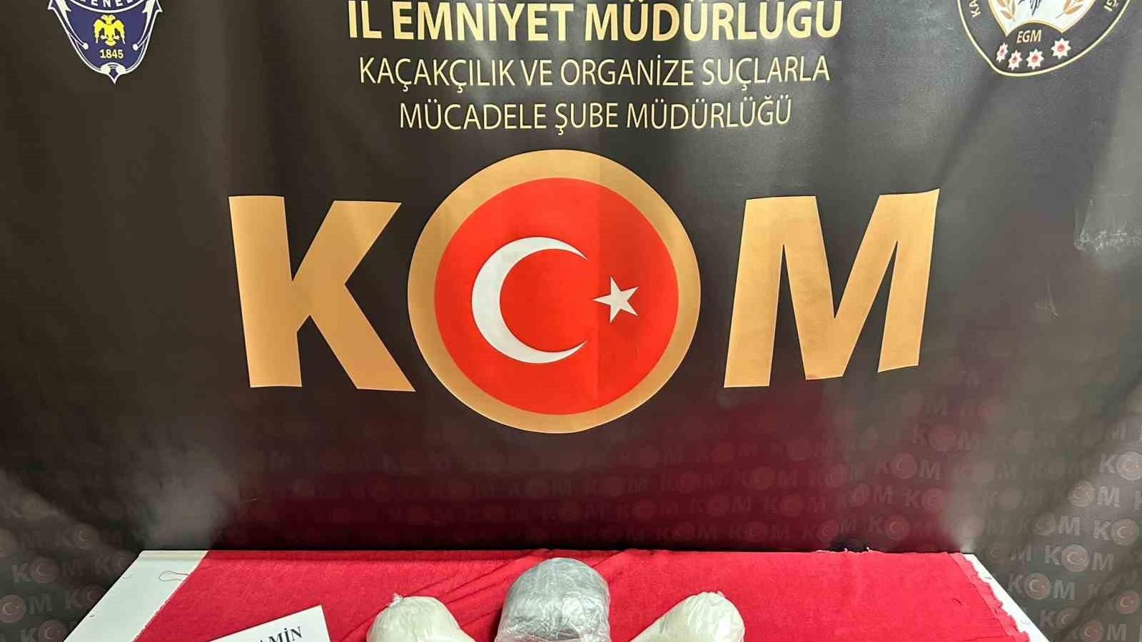 Eskişehir’de polis 3 kilo uyuşturucu ve binlerce sentetik hap ele geçirildi