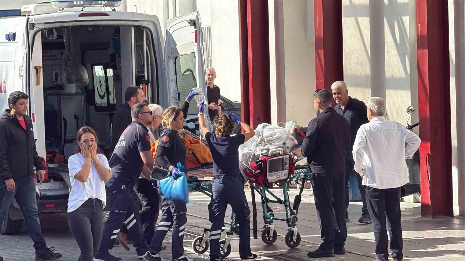 Traktör şaftına kolunu kaptıran kadın ağır yaralandı