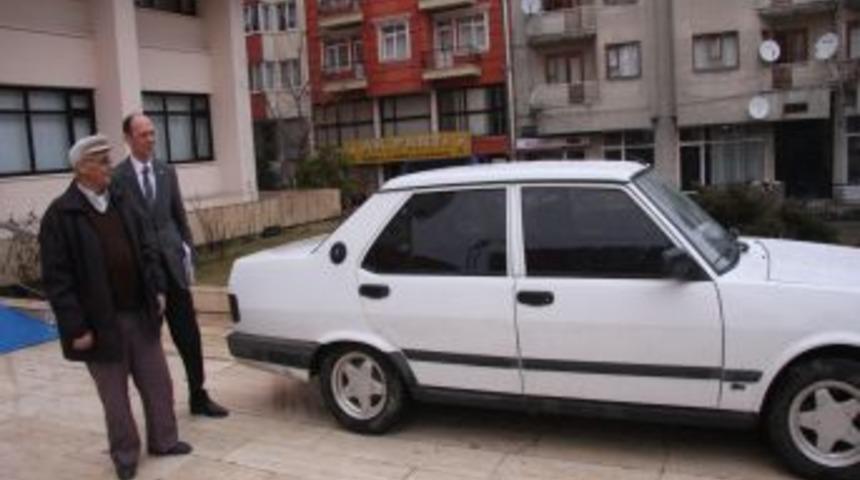 Burdur&rsquo;dan &ccedil;alınan ara&ccedil; Antalya&rsquo;da bulunup sahibine teslim edildi